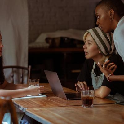 Khách hàng Sefie 1